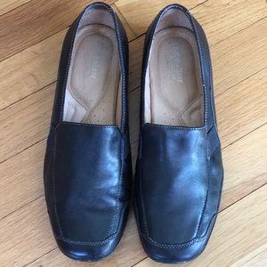 naturalizer tan flats